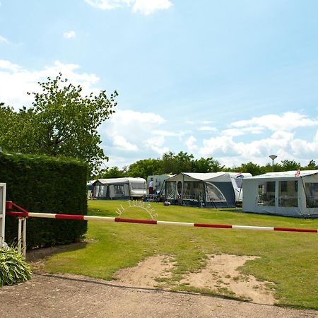 Camping en vakantiewoning 'Ut Tumpke' Kessel  Bagian luar foto