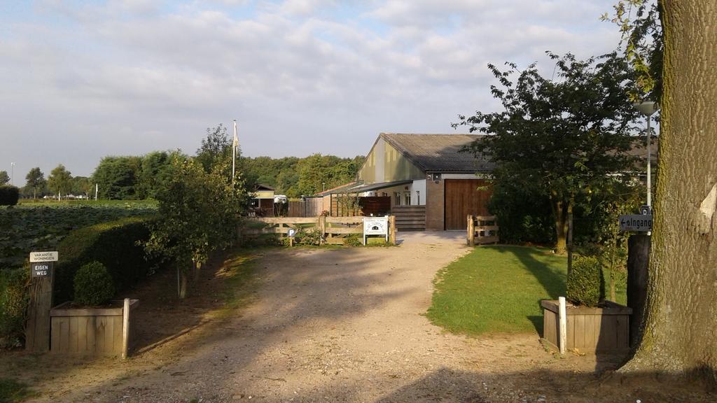 Camping en vakantiewoning 'Ut Tumpke' Kessel  Bagian luar foto